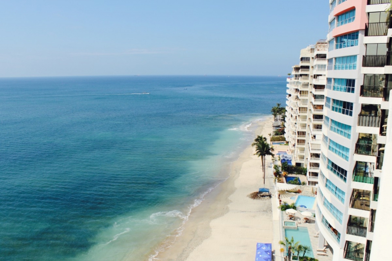 chambre-hote-BARGEMON-min_beach_ocean_shore_hotel_palm_tree-33726